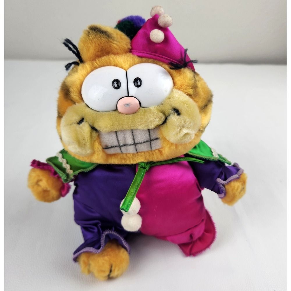 Vintage 1981 Garfield 9" Cat Clown Jester Plush Dakin Co Clowning Stuffed Animal